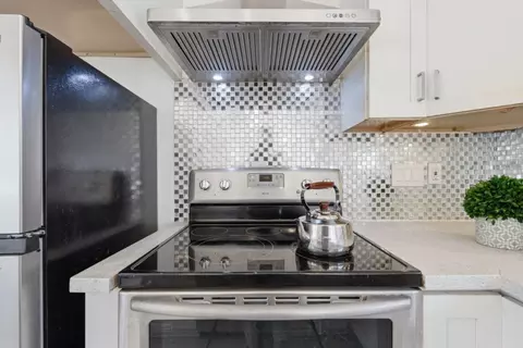 Kitchen - 78 Chancellor Pl, Berkeley, CA 94705 photo 2 of 5