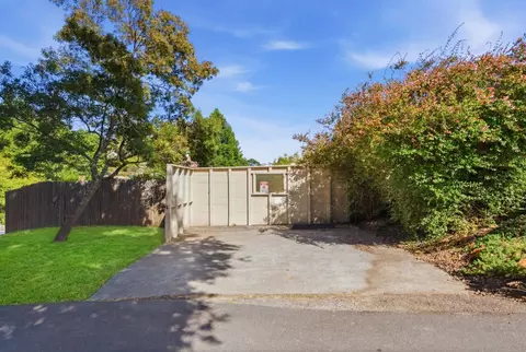 Exterior - 78 Chancellor Pl, Berkeley, CA 94705 photo 6 of 7