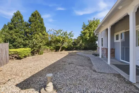 Exterior - 78 Chancellor Pl, Berkeley, CA 94705 photo 4 of 7