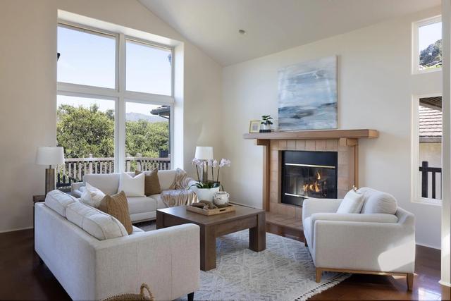 10172 Oakwood Cir, Carmel, CA 93923