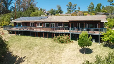 257 Oak Hl, Watsonville, CA 95076