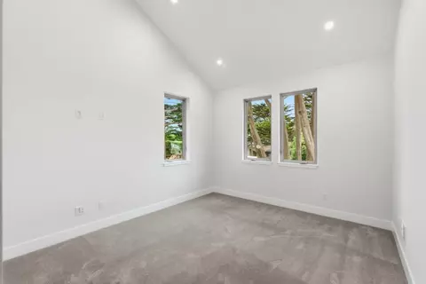 Bedroom - 61 Wylvale Ave, Moss Beach, CA 94038 photo 4 of 8