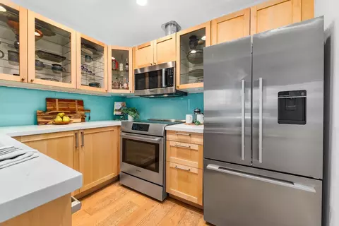 Kitchen - 6250 Cabot Ct, Aptos, CA 95003 photo 3 of 6