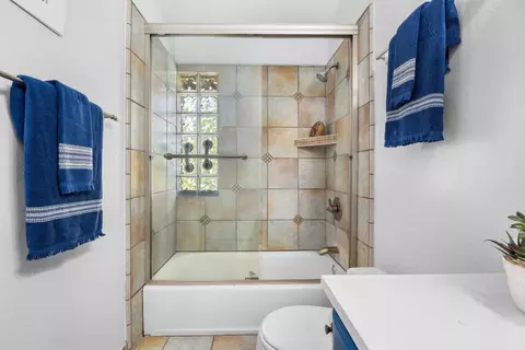 Bath - 6250 Cabot Ct, Aptos, CA 95003 photo 9 of 9