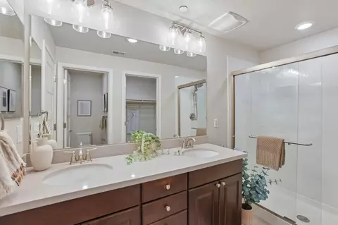 Bath - 722 Garden St, Milpitas, CA 95035 photo 4 of 4