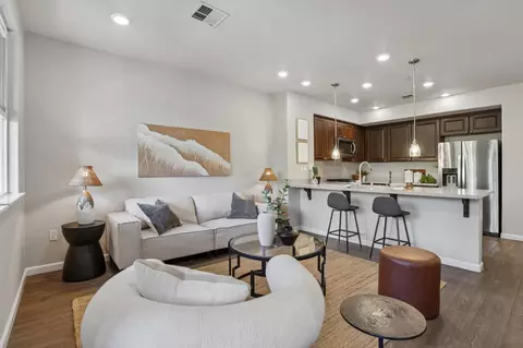 Living - 722 Garden St, Milpitas, CA 95035 photo 1 of 2