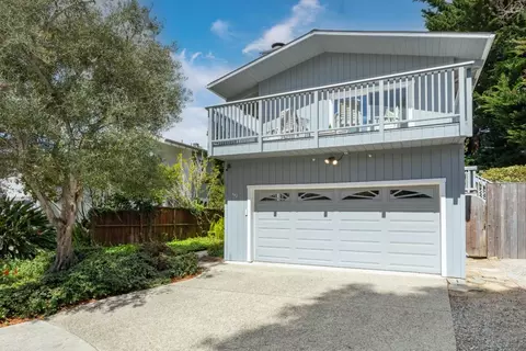 542 Blackjack Ln, Santa Cruz, CA 95062