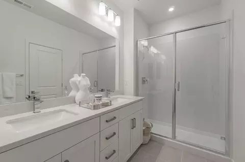 Bath - 2775 Oak Rd, Walnut Creek, CA 94597 photo 5 of 5
