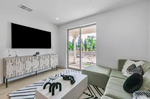 Living - 2775 Oak Rd, Walnut Creek, CA 94597 photo 2 of 3