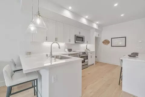 Kitchen - 2775 Oak Rd, Walnut Creek, CA 94597 photo 4 of 5