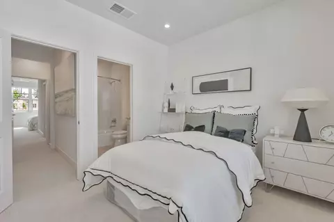 Bedroom - 2775 Oak Rd, Walnut Creek, CA 94597 photo 4 of 6