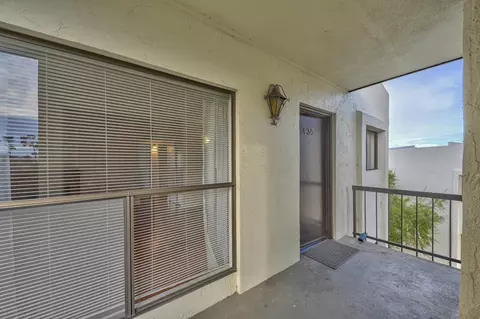 500 Glenwood Cir 435, Monterey, CA 93940