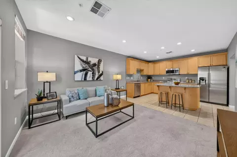 88 N Jackson Ave 307, San Jose, CA 95116
