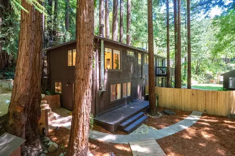 24250 Glenwood Dr, Los Gatos, CA 95033