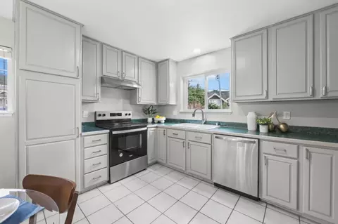 Kitchen - 423 Montecito Ave, El Granada, CA 94018 photo 1 of 2