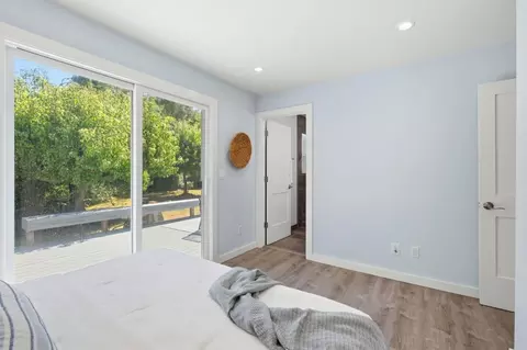 Bedroom - 915 Pinetree Ln, Aptos, CA 95003 photo 4 of 4