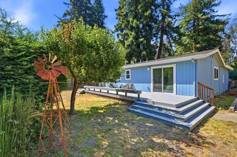 Exterior - 915 Pinetree Ln, Aptos, CA 95003 photo 7 of 11