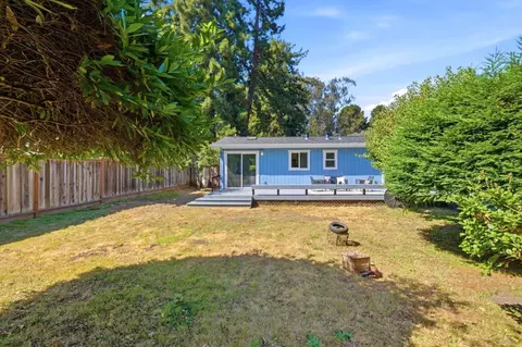 Exterior - 915 Pinetree Ln, Aptos, CA 95003 photo 6 of 11
