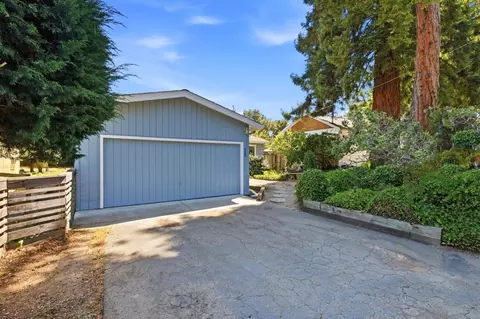 Exterior - 915 Pinetree Ln, Aptos, CA 95003 photo 10 of 11