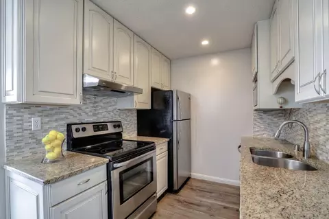 1681 Alvarado Ave 10, Walnut Creek, CA 94597