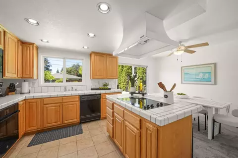 Kitchen - 529 Bryce Ct, Milpitas, CA 95035 photo 5 of 5