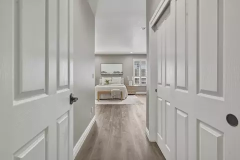 Entry Way - 160 Dan Dr, Hollister, CA 95023 photo 2 of 4