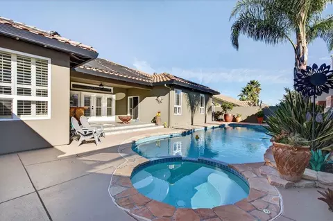 Exterior - 160 Dan Dr, Hollister, CA 95023 photo 9 of 13