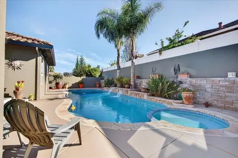 Exterior - 160 Dan Dr, Hollister, CA 95023 photo 7 of 13