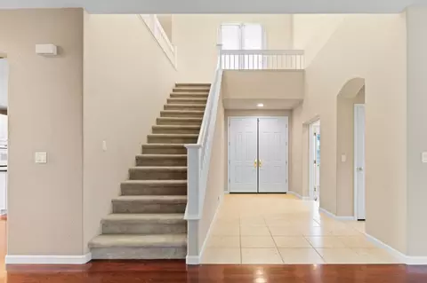 Entry Way - 5011 Pacific Crest Dr, Seaside, CA 93955 photo 2 of 4