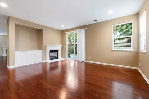 Living - 5011 Pacific Crest Dr, Seaside, CA 93955 photo 5 of 14