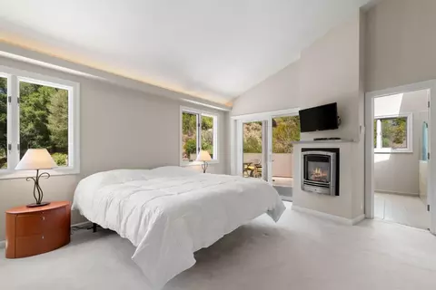 Bedroom - 1880 Trout Gulch Rd, Aptos, CA 95003 photo 1 of 8