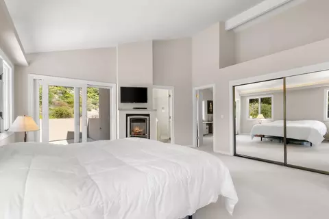 Bedroom - 1880 Trout Gulch Rd, Aptos, CA 95003 photo 4 of 8