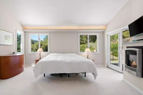 Bedroom - 1880 Trout Gulch Rd, Aptos, CA 95003 photo 2 of 8