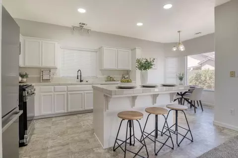 Kitchen - 643 E Springer Dr, Turlock, CA 95382 photo 3 of 5