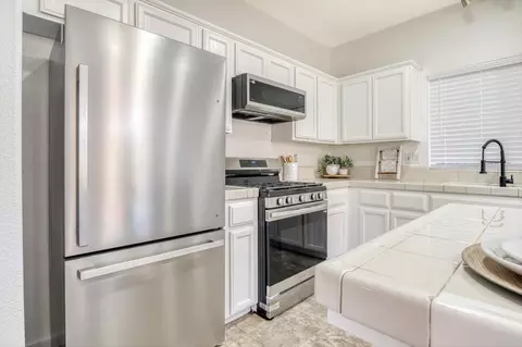 Kitchen - 643 E Springer Dr, Turlock, CA 95382 photo 5 of 5