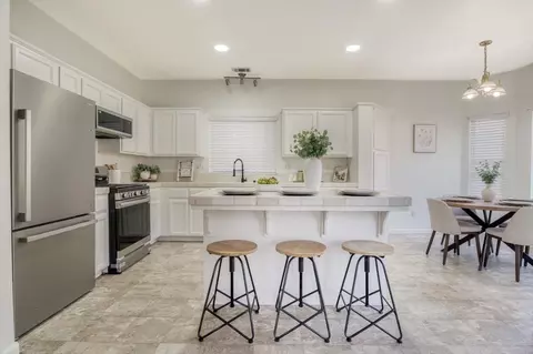 Kitchen - 643 E Springer Dr, Turlock, CA 95382 photo 4 of 5