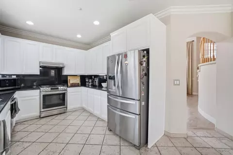Kitchen - 1902 Whitman St, Salinas, CA 93906 photo 2 of 6