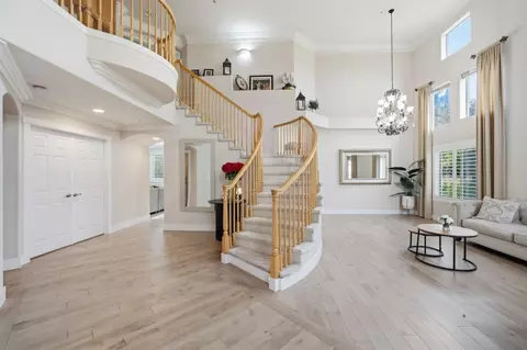 Entry Way - 1902 Whitman St, Salinas, CA 93906 photo 2 of 5