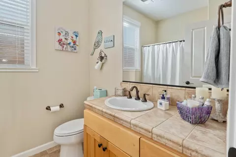 Bath - 136 Cottage Cir, Murphys, CA 95247 photo 3 of 3