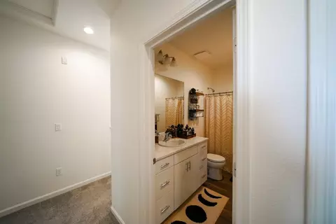 Entry Way - 823 Mora Cir, Soledad, CA 93960 photo 7 of 8