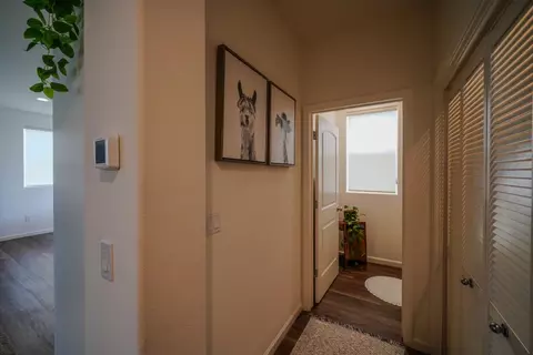Entry Way - 823 Mora Cir, Soledad, CA 93960 photo 3 of 8