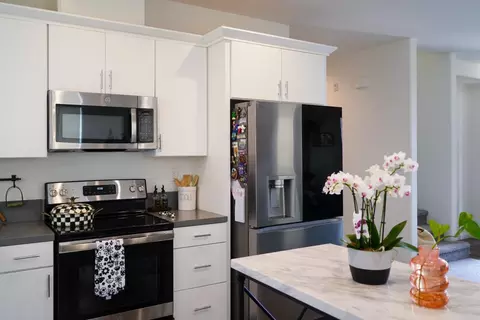 Kitchen - 823 Mora Cir, Soledad, CA 93960 photo 2 of 7