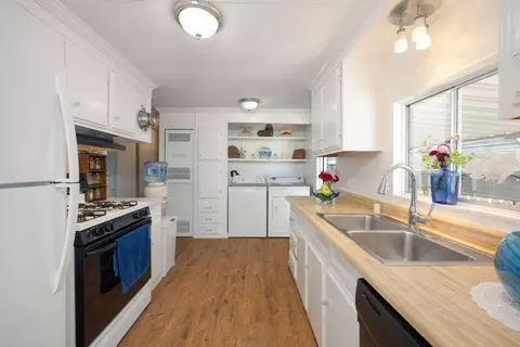 Dolphin Ct, Half Moon Bay, CA 94019 photo 4