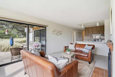Living - 101 Shell Dr 111, Watsonville, CA 95076 photo 5 of 5