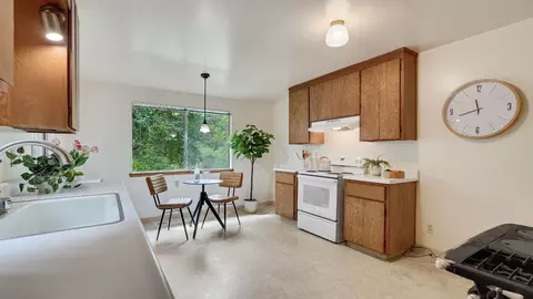 Kitchen - 14636 W Park Ave, Boulder Creek, CA 95006 photo 3 of 5