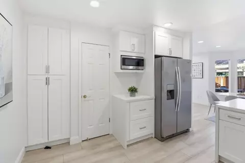 Kitchen - 242 Fairmeadow Way, Milpitas, CA 95035 photo 2 of 7