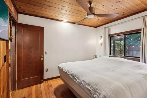 Bedroom - 421 Hillside Dr, Boulder Creek, CA 95006 photo 3 of 3