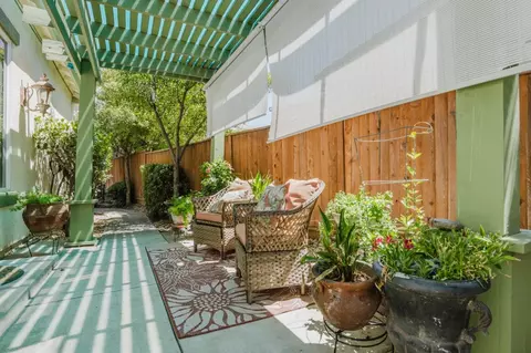 Exterior - 2379 Gaines Ln, Tracy, CA 95377 photo 5 of 7