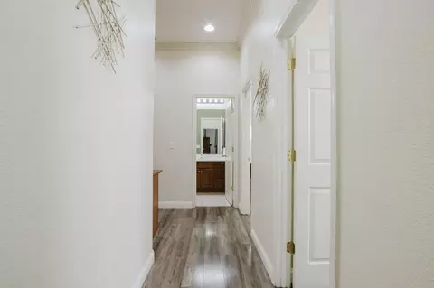 Entry Way - 2379 Gaines Ln, Tracy, CA 95377 photo 4 of 4
