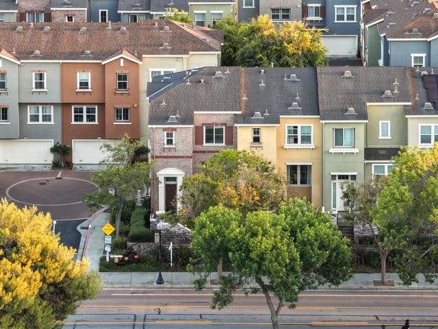 1121 Kassel Ter, Sunnyvale, CA 94089